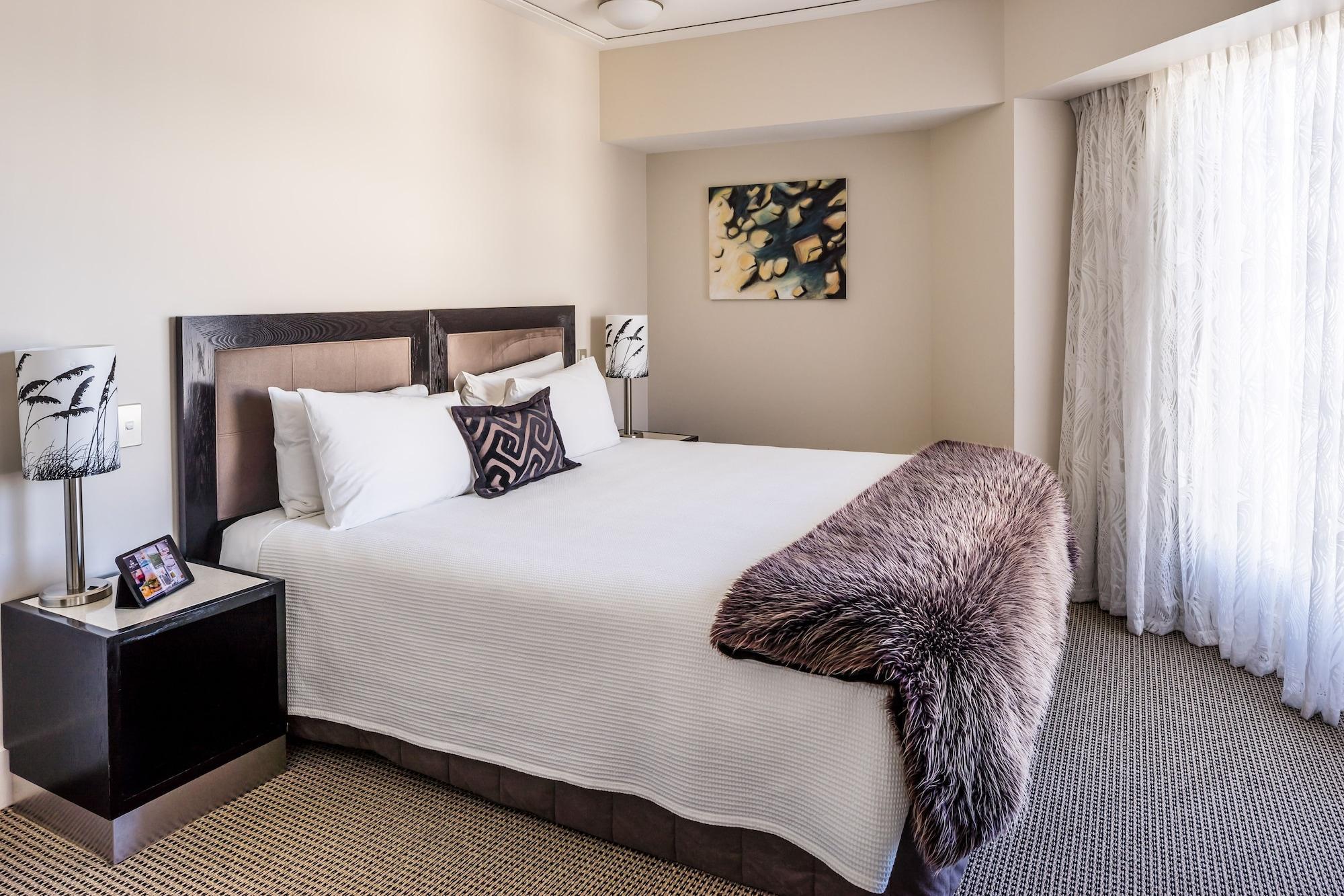Bolton Hotel Wellington Exterior foto A bedroom at the Hilton Johannesburg